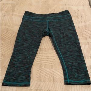 Lucy brand capri leggings (super soft!)